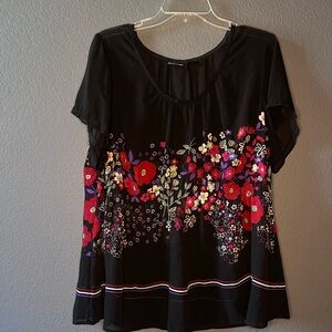 Floral Black Top Avenue